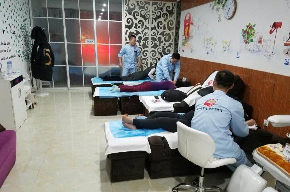 洗脚店一个月能挣多少钱呢（揭秘洗脚店开店流程）