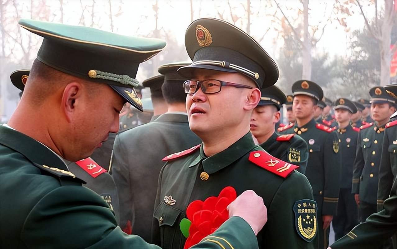 不同年限当兵退伍有什么区别？当了八年兵退伍能拿多少钱呢（大概60万）