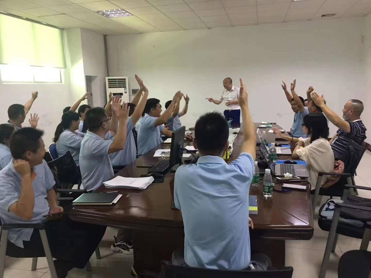 合伙做生意股权怎么分配比较合理（2个关键原则）