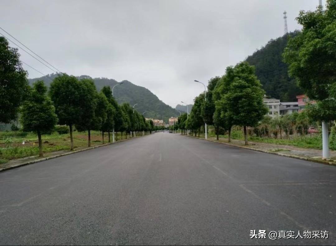配音员一个月能赚多少钱（1个字一毛钱）