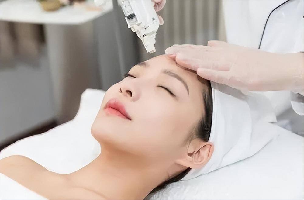适合小区门口开的低成本小店有哪些（成本低利润高）