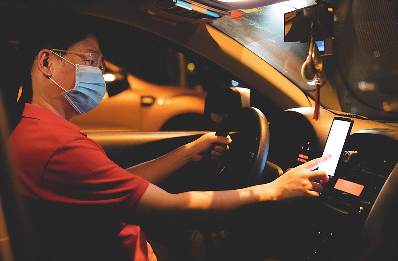 私家车跑哪个平台赚钱（6大网约车平台对比）