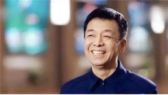 15岁能干什么工作（邓清明是如何成为航天员的？）