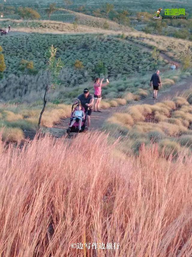 女人出国能干什么工作（人生中的第一次旅行）