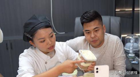 如何做直播赚钱流程（90后女青年创业做手作蛋糕，两年卖出近50万件！）