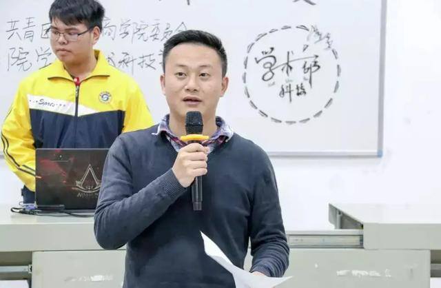升大专学历大概需要多少钱（民办二本和公立大专差距明显，不仅体现在学费上，难怪有人会后悔）