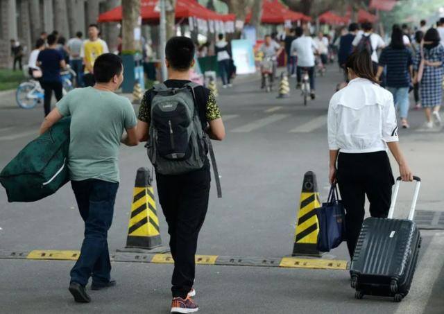 美团外卖员（美团外卖员的毕业数据是怎样的？）