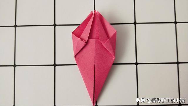 怎么做小手工（简单又好看的草莓折纸教程）