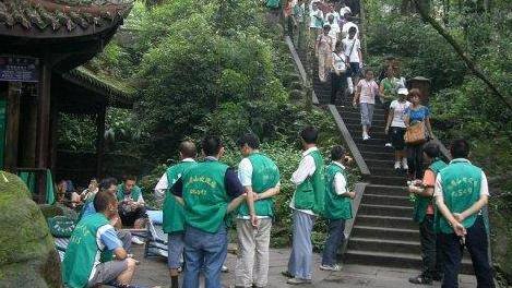 景区适合做什么小生意（四川有个“暴利”生意，凭力气挣钱，半个小时赚500元）