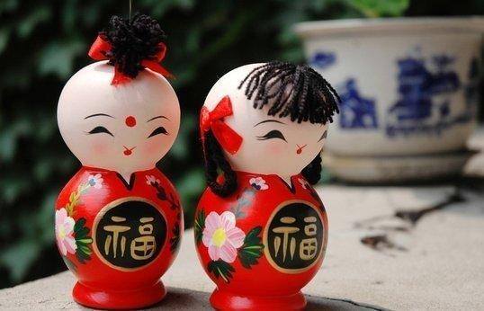 85年海中金命适合做什么生意（八字看婚姻，最要紧日柱干支相生）