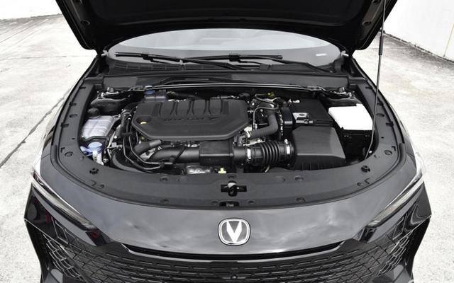10万的车（手握10万预算，不买丰田卡罗拉，咱们还可以去选择国产品牌里的长安uni-v）