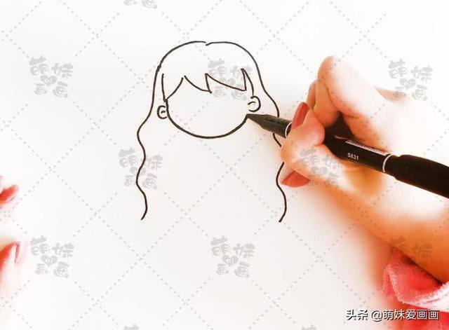 漂亮的公主怎么画（可爱的小公主，跟着步骤画很快就可以学会哦！）