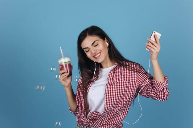 怎么利用抖音赚钱（如何做好抖音账号？）