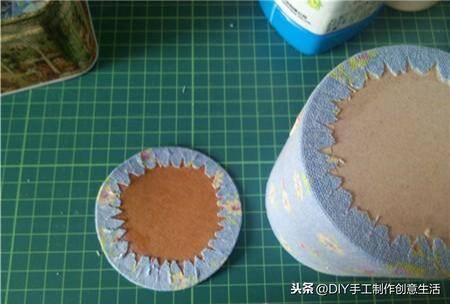 废物利用手工制作笔筒（卷纸芯改造笔筒教程）