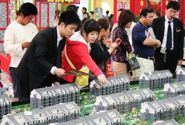 挣钱的行业（未来10年，比买房还赚钱的6大产业）