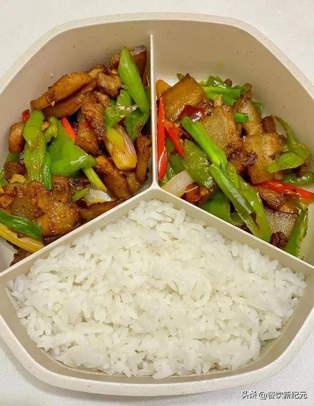 想上班挣钱的图片（湖南女子每天带饭上班，网友：赠人玫瑰，手有余香）