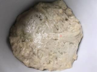 如何在家自己用面粉做面筋（自制面筋食材清水、食盐、高筋面粉做法步骤）