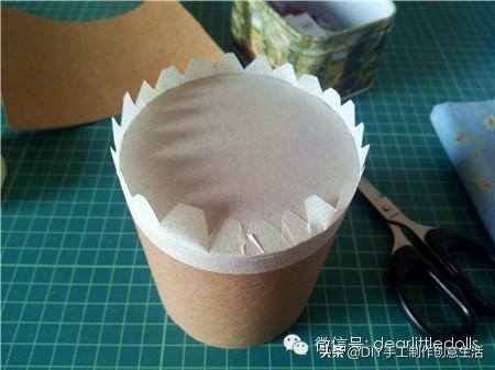 废物利用手工制作笔筒（卷纸芯改造笔筒教程）