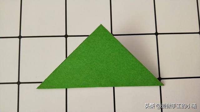 怎么做小手工（简单又好看的草莓折纸教程）