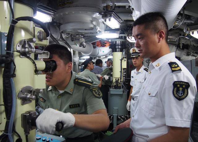 12年兵回来一共能拿多少钱（军人的工资待遇怎么样）