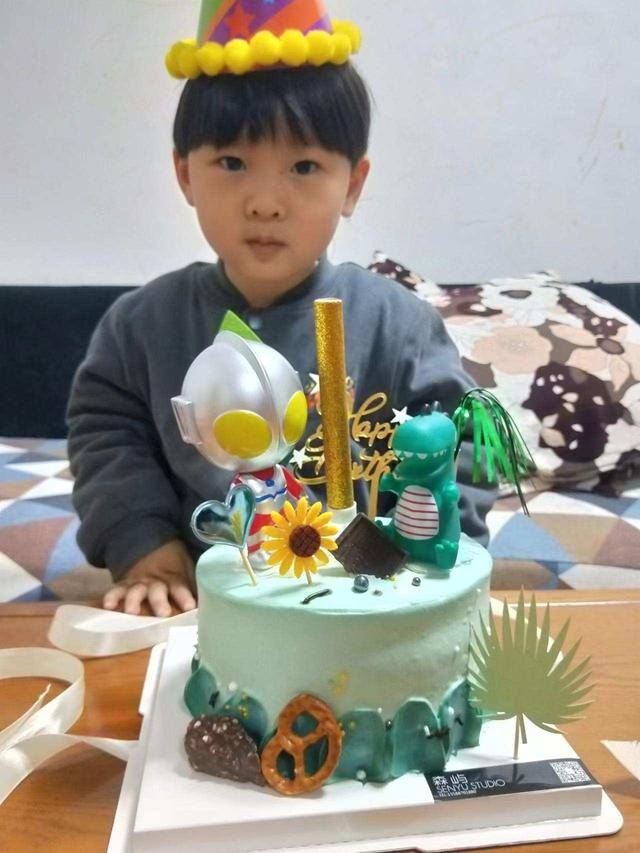 开歌房一月能挣多少钱（我的小鹿访谈录）