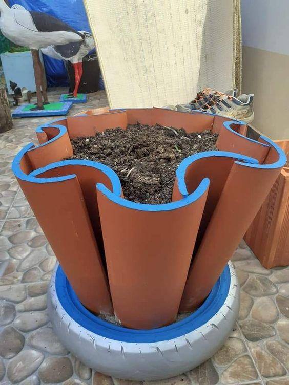 变废为宝手工（盖房剩下的瓦片，我们当垃圾丢在墙角，他们却当作个宝）