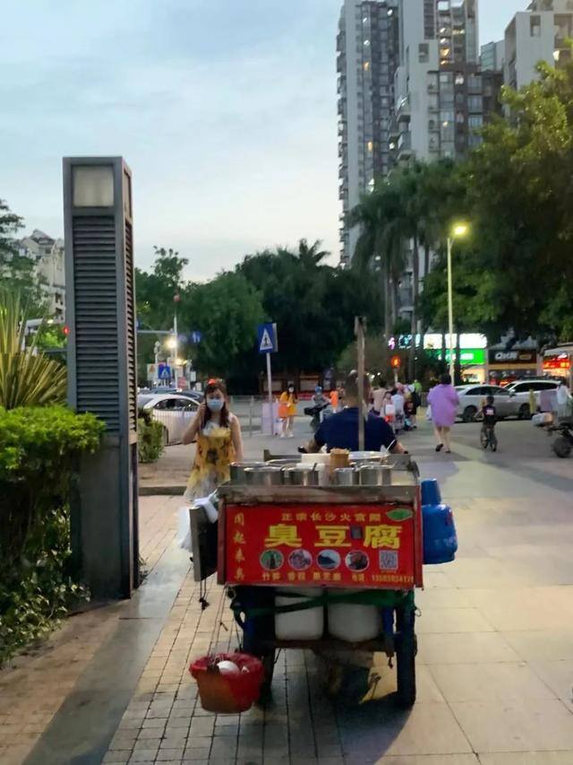 深圳赚钱最快的路子（中年大叔的“走鬼”生涯）