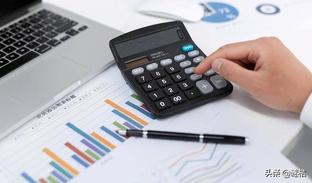10万怎么理财（手上有10万闲钱，怎样理财能稳定8%的收益？）