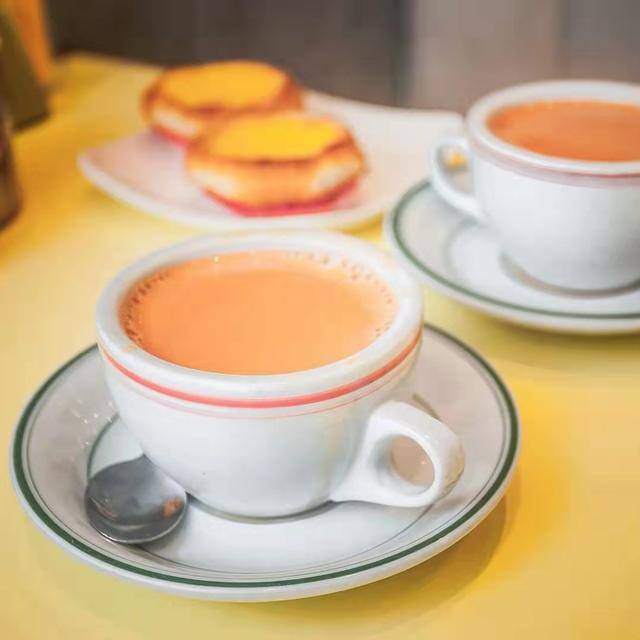 奶茶如何制作（港式丝袜奶茶的做法）