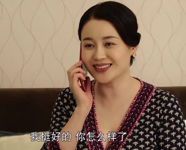 直播pk是怎么赚钱的（赵家班关婷娜开播了，短短几秒钟赚了一万多！）