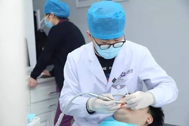 找什么工作比较好（医生、医生、医疗行业未来发展前景如何？）