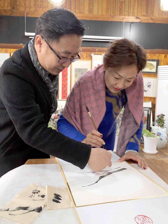 日历怎么画简单又漂亮（阿丁手绘教你画挂历）