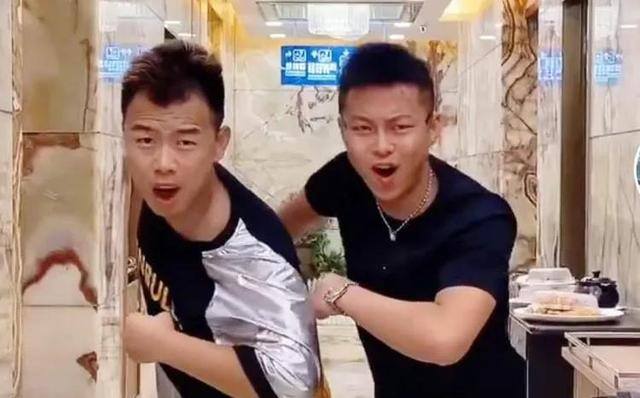 胜仔直播一天能挣多少钱（胜仔为什么能火？）