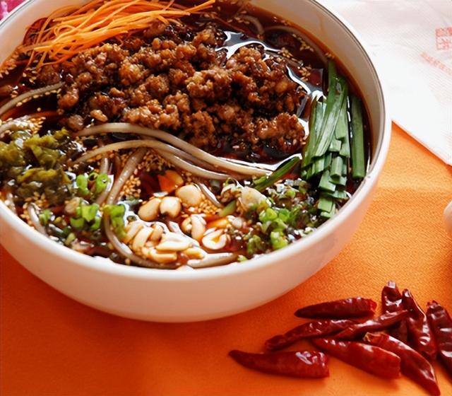 最火的小吃生意（杂粮煎饼、麻辣烫、臭豆腐、臭豆腐的区别）