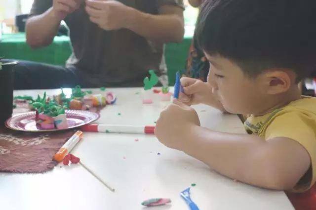在家能做的手工（孩子的手工制作方法）