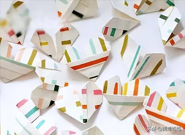 幼儿手工玩具制作100种（手工折纸：毕业季卡纸博士帽）