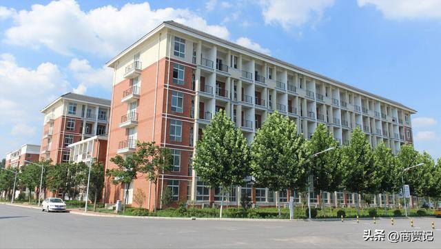 女人开什么店好赚钱投资小（国产内衣天创业，会不会人也能赚那么多钱？）