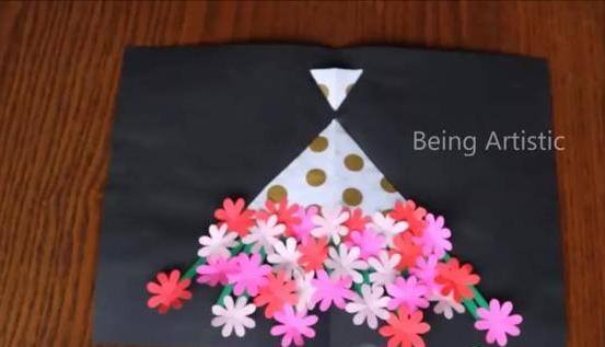 手工贺卡怎么做（diy了一朵花束藏在了贺卡里，打开一看）