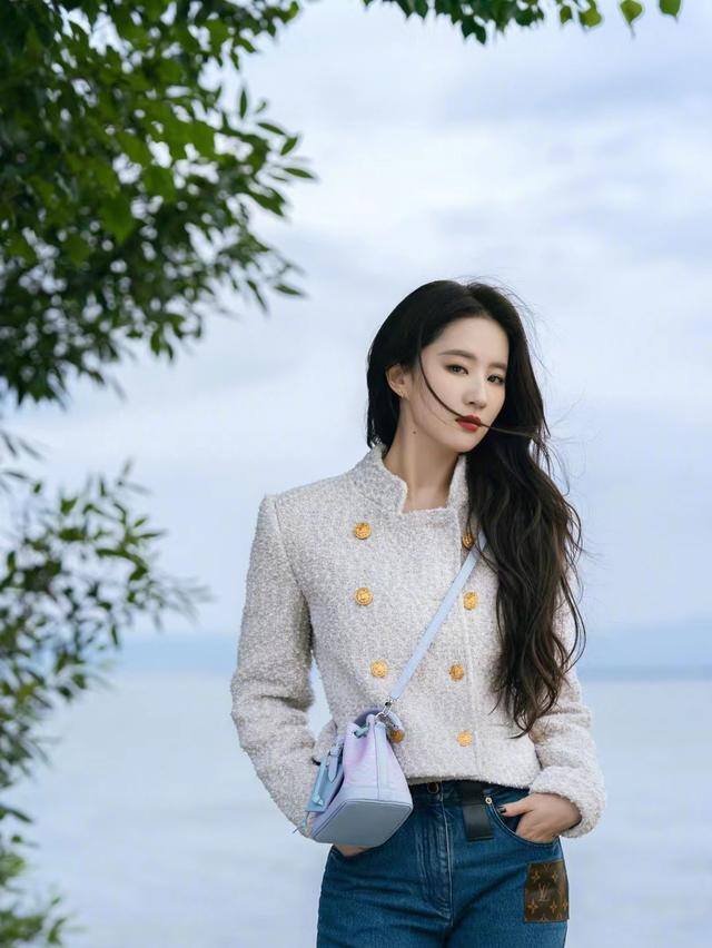 带着庄园养娃致富（随身庄园耽美文推荐：重来一世，要过怎样的生活？踹掉渣男虐死白莲花）