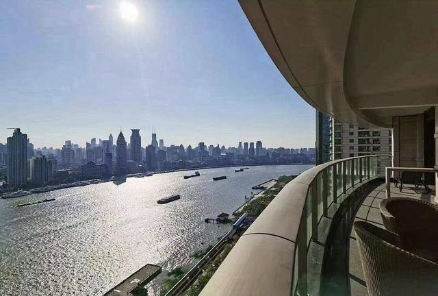 一年挣100万的家庭多吗（胡润报告显示：700万富豪家庭是不是“错觉”？）