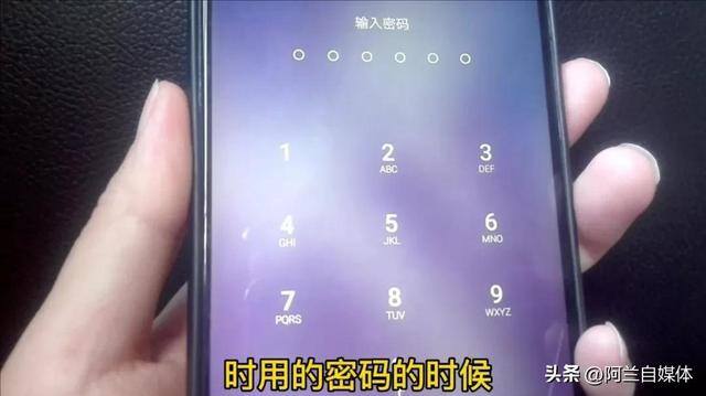 怎么弄两个微信在手机桌面（一部手机上怎样登录两个微信？）