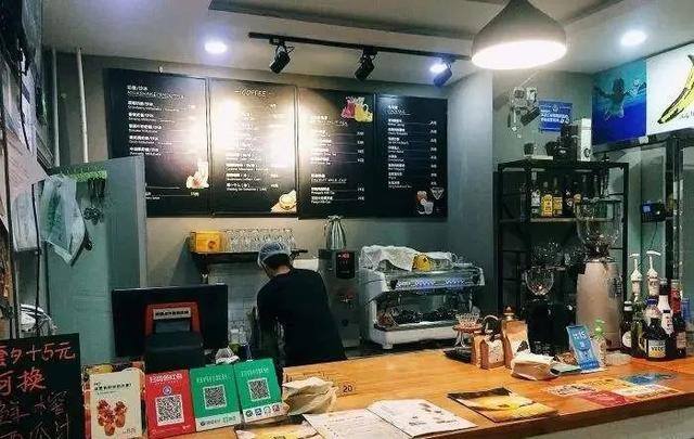 摆地摊卖什么利润大（月入2万，3万，煎饼果子生意如何？）