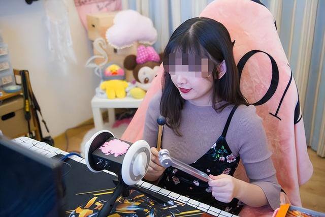 网上挣钱的方法（哄睡师月收入高达2-3万）