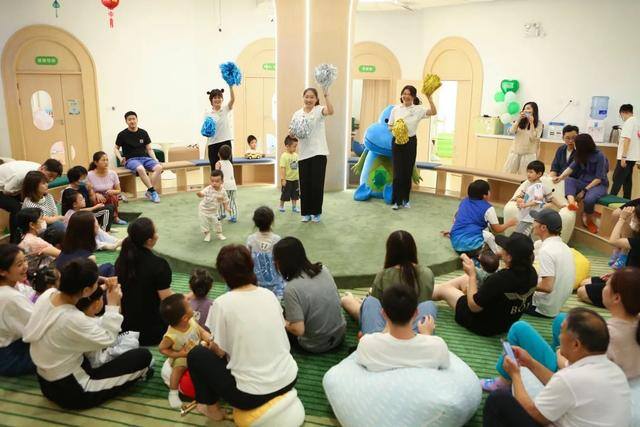 幼儿园门口做什么小生意合适（小绿洲的成长之路）