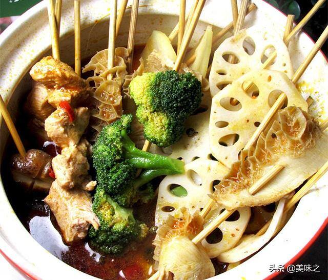 麻辣烫怎么做好吃还简单（麻辣烫的做法）