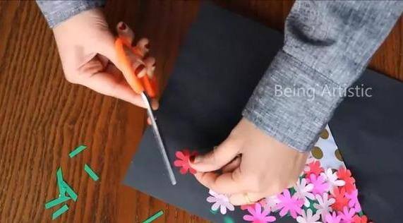 手工贺卡怎么做（diy了一朵花束藏在了贺卡里，打开一看）