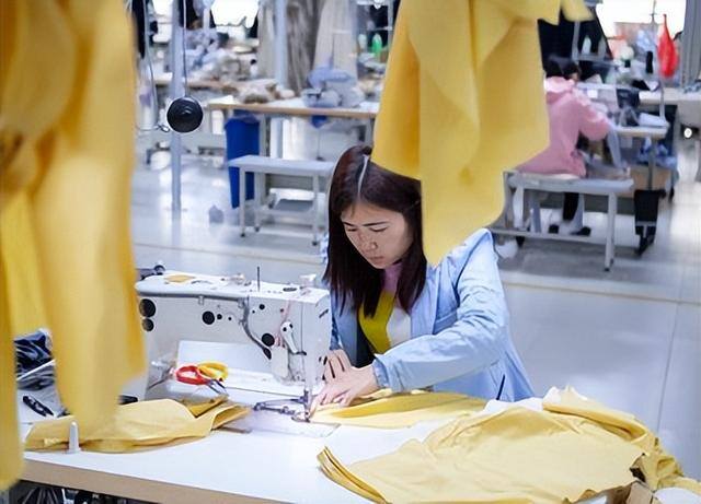 开什么店投资小利润高（抖音小店无货源训练营怎么做？）