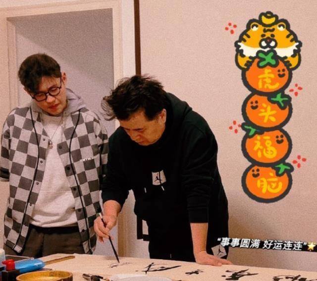 毕福剑现在什么工作（63岁毕福剑近照曝光，走穴接商演赚钱，曾与女嘉宾唱情歌）