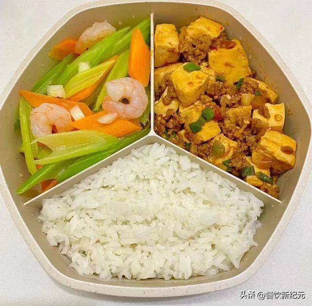 想上班挣钱的图片（湖南女子每天带饭上班，网友：赠人玫瑰，手有余香）