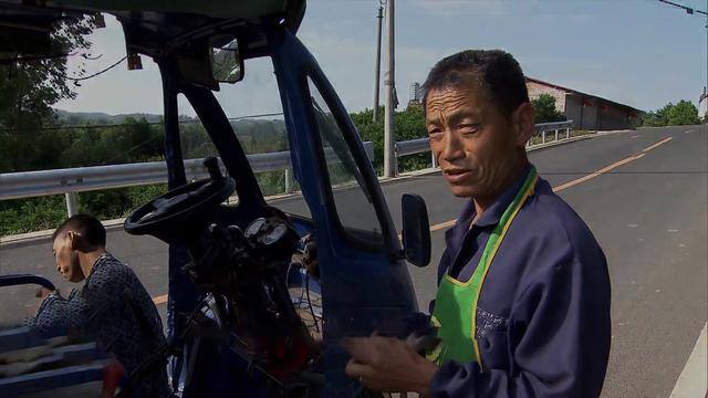 适合残疾人在家挣钱的工作（四川省眉山市东坡区符有的“手有多巧”）